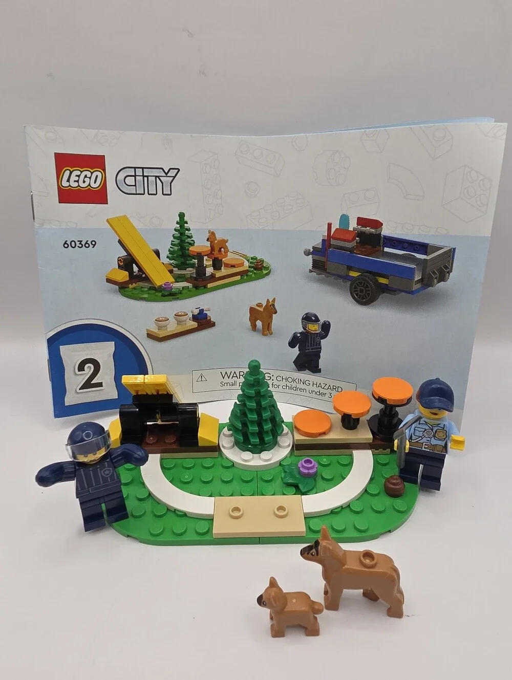 LEGO City Mobile Police Dog Training 60369 -incomplete
